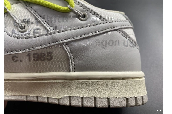 DM1602 106 8 Lot O-W Low Dunk Nike 0827